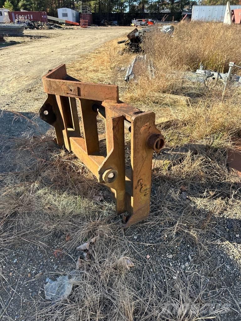 CASE 621 لوادر بعجل