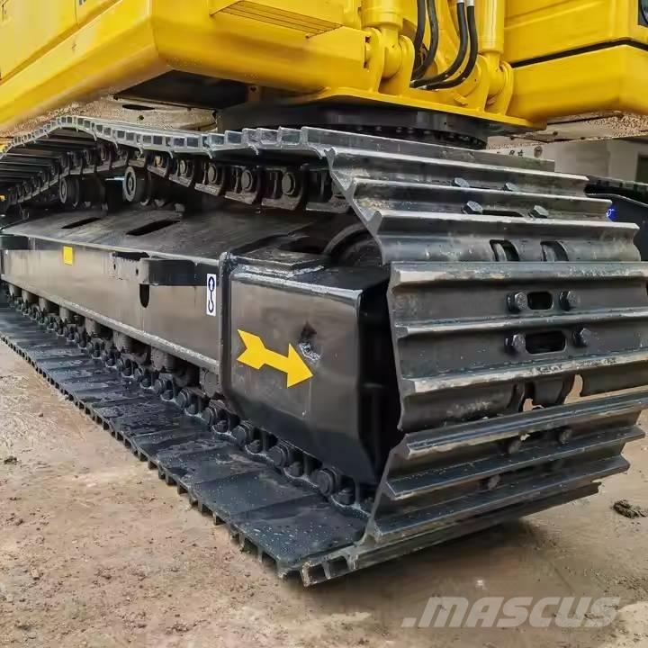 Komatsu PC220-8 حفارات زحافة