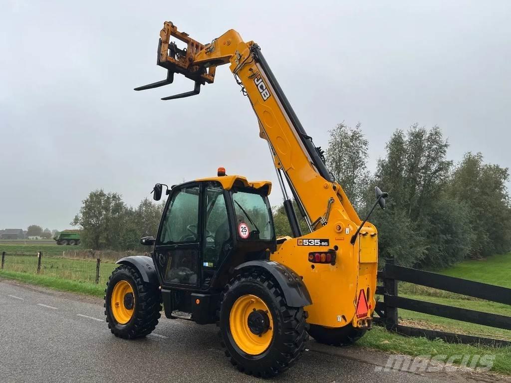 JCB 535 - 95 معدات مناولة لأغراض الزراعة