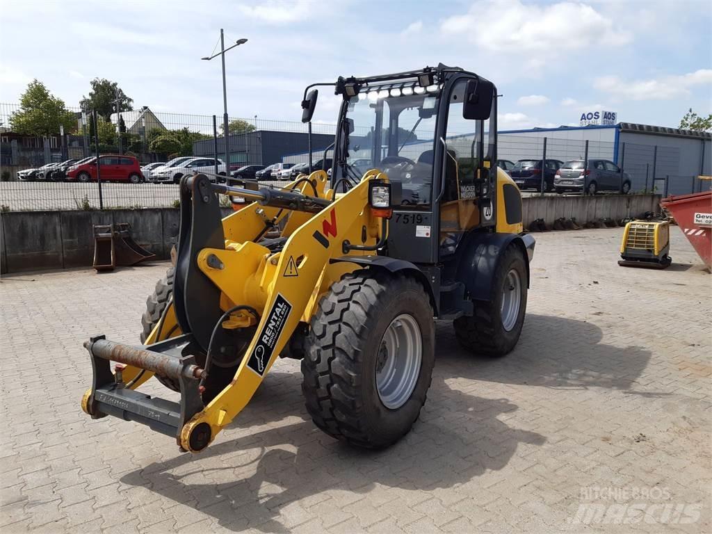 Wacker Neuson WL44 لوادر بعجل