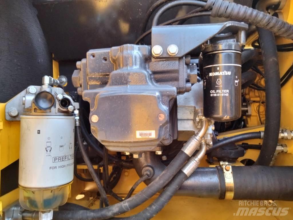 Komatsu PC 240 حفارات زحافة
