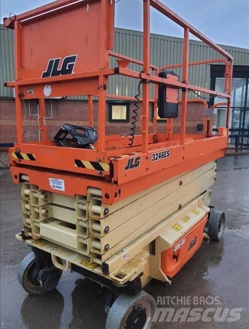 JLG 3246 ES رافعات مقصية الشكل