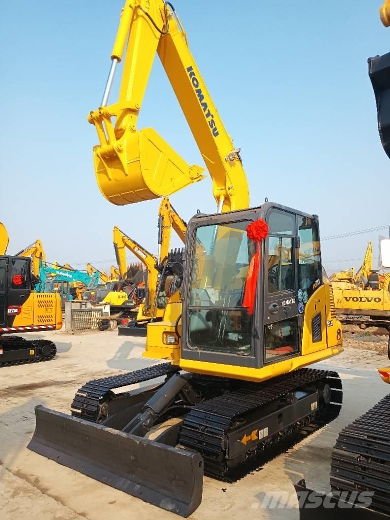 Komatsu PC 70 حفارات وسط 7 طن - 12 طن