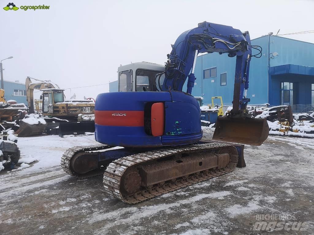 Hitachi EX 135 UR حفارات زحافة
