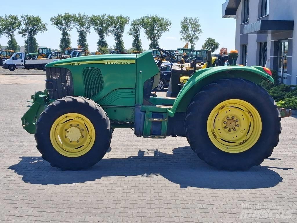 John Deere 6320 الجرارات