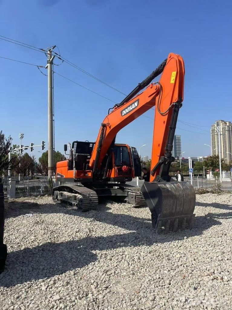 Doosan DX 225LC-9C حفارات زحافة
