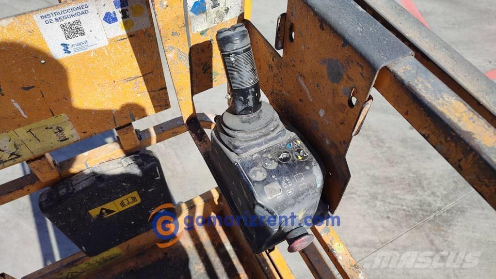 Genie GS 2632 رافعات مقصية الشكل