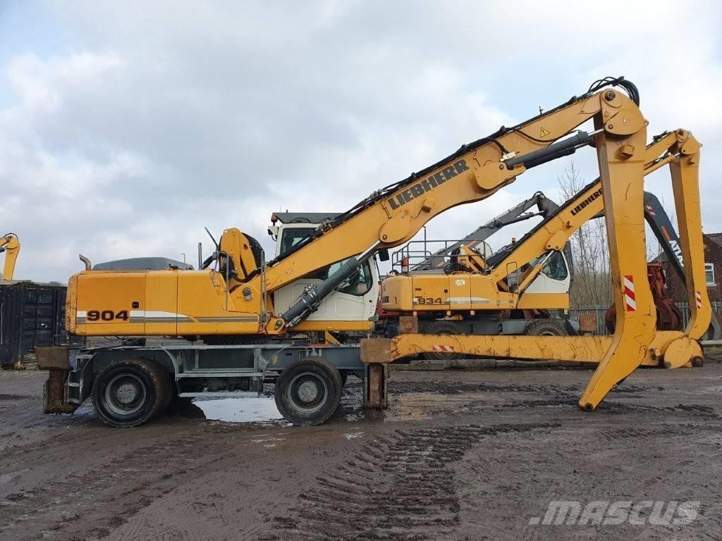 Liebherr A 904 C مناولات المخلفات / مناولات صناعية