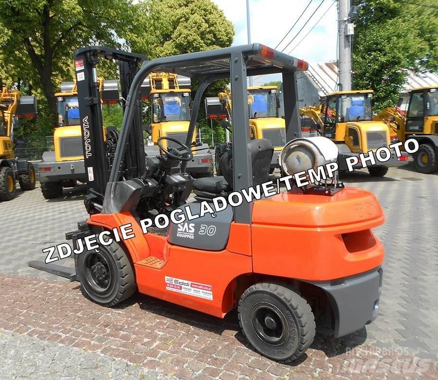 Toyota 02-7FGF30 شاحنات LPG