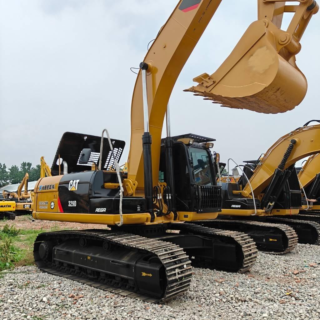 CAT 329 D حفارات زحافة