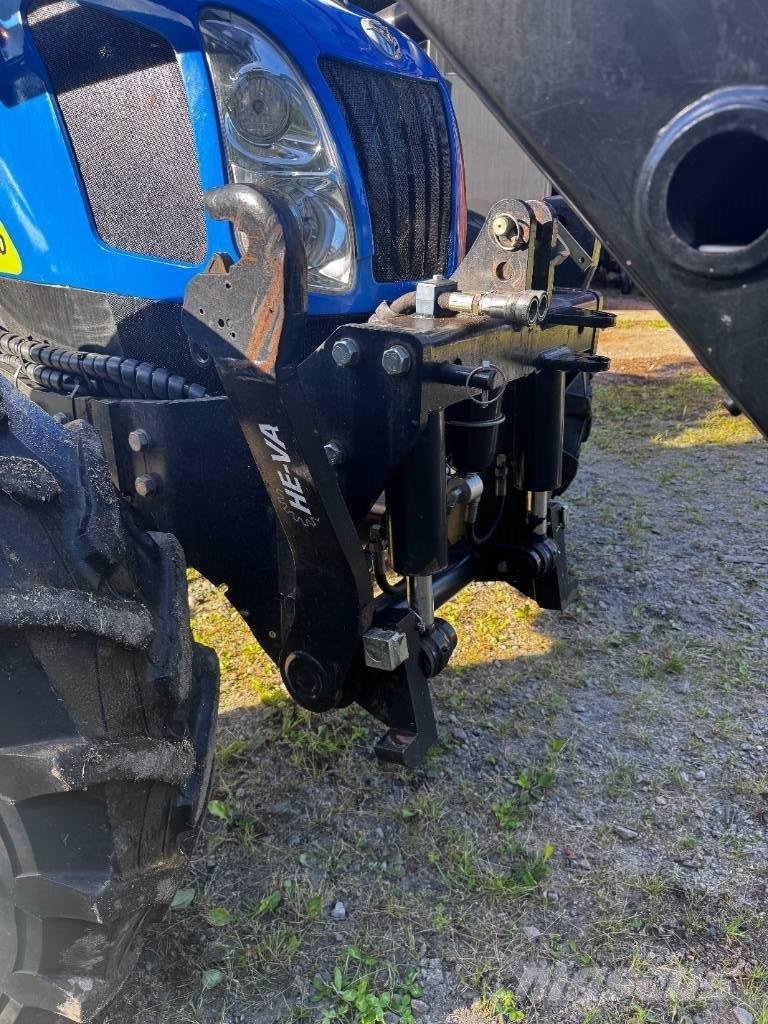 New Holland T 5040 الجرارات