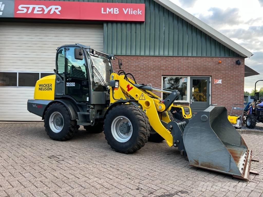 Wacker Neuson WL 60 لوادر بعجل