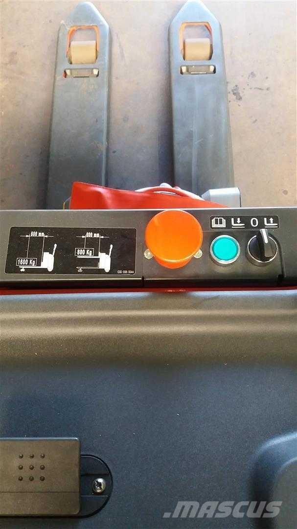 Linde T16L معدات التكديس الجوالة