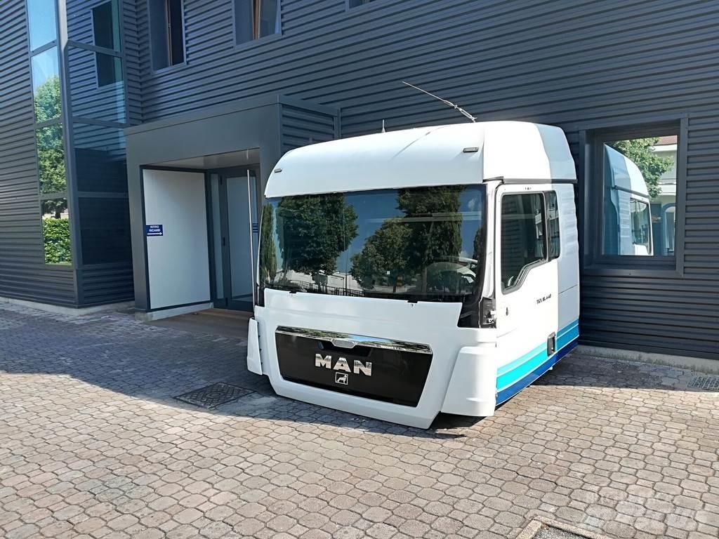 MAN TGX XLX EURO 5 كابينة والداخلية