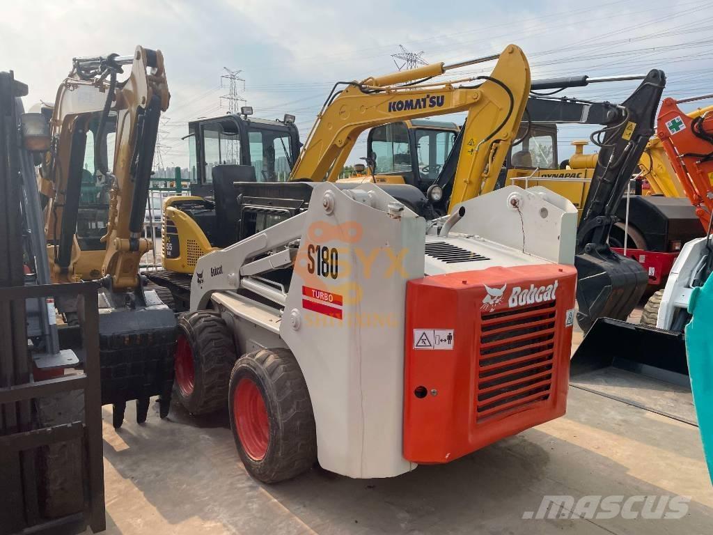 Bobcat S180 لوادر انزلاقية التوجيه
