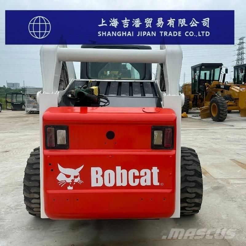 Bobcat S 300 لوادر انزلاقية التوجيه
