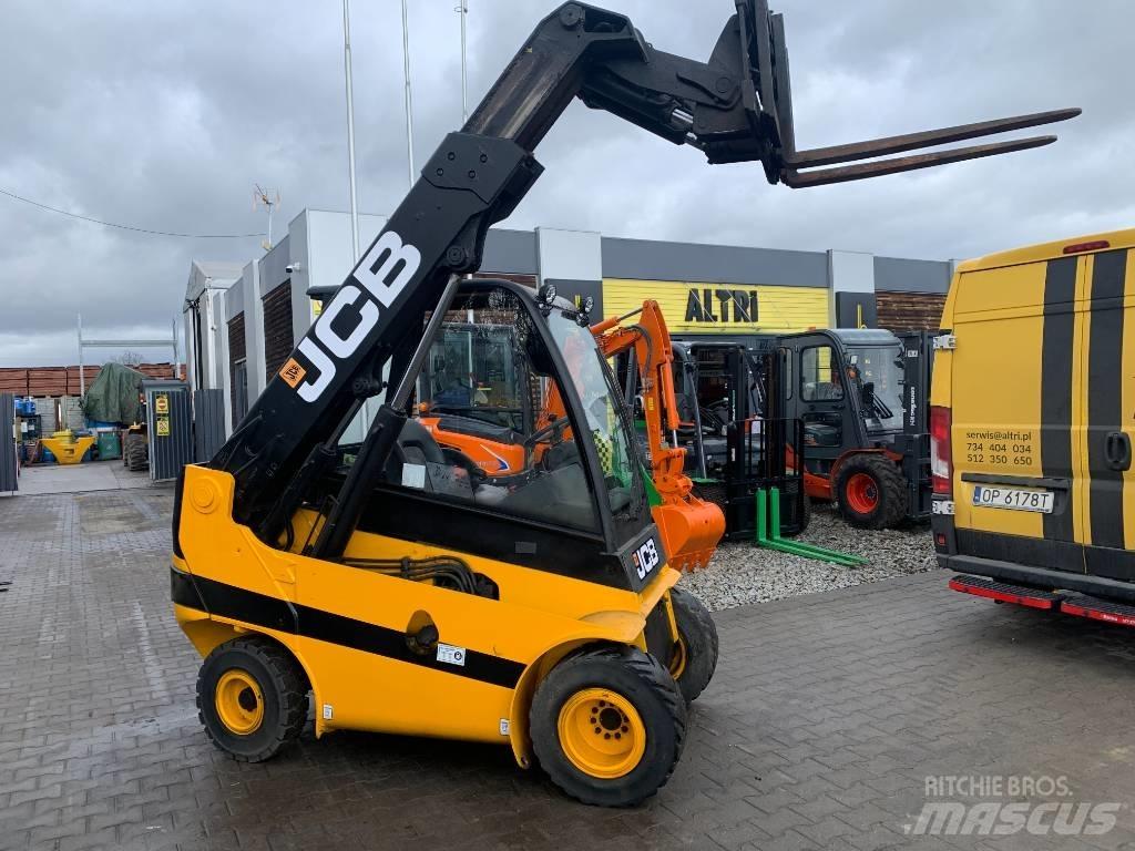 JCB TLT 30 D مناولات متداخلة
