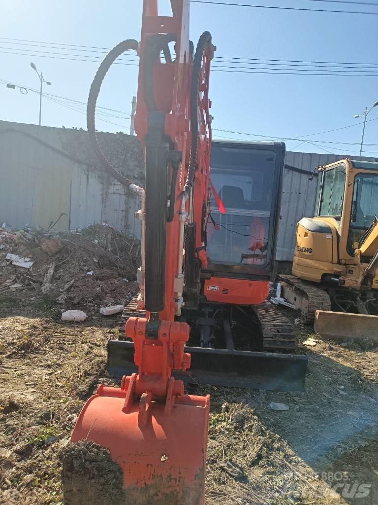 Kubota U 35 حفارات صغيرة أقل من 7 طن (حفارات صغيرة)