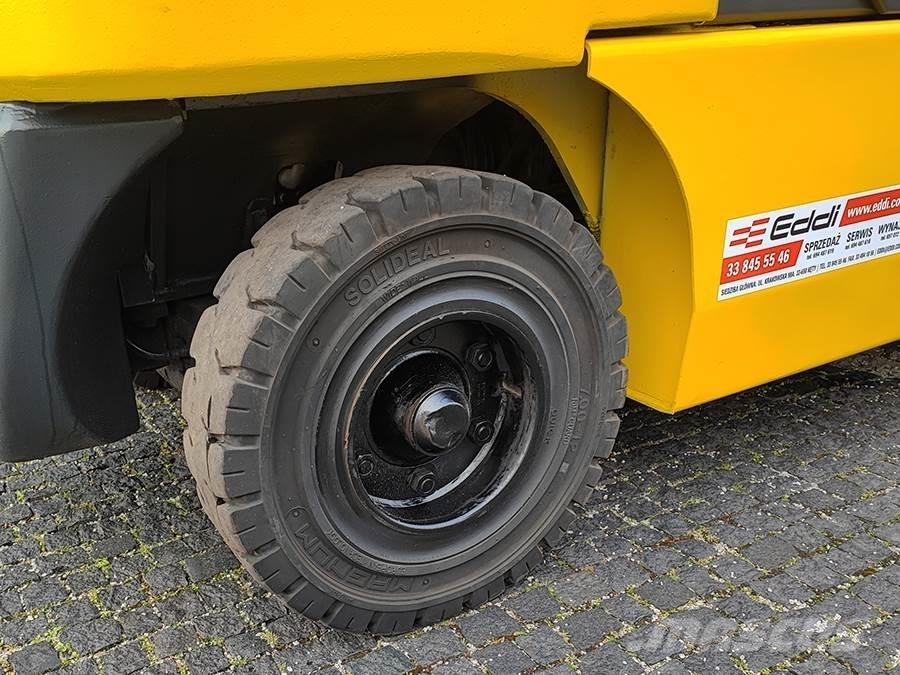 Komatsu FG40T-7 شاحنات LPG