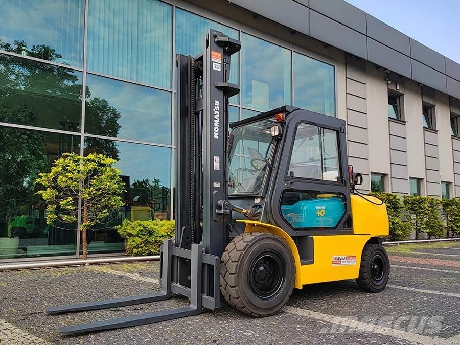 Komatsu FG40T-7 شاحنات LPG