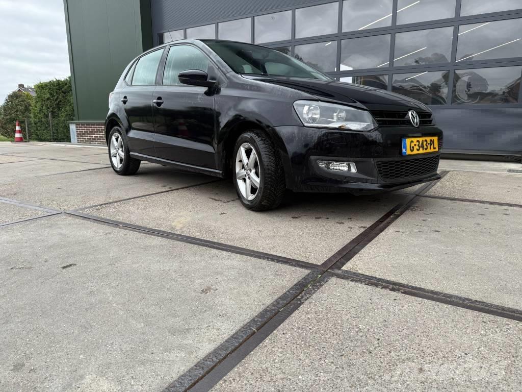 Volkswagen Polo سيارات