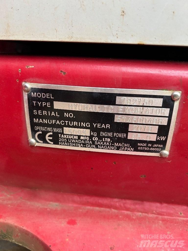 Takeuchi TB 2150 حفارات زحافة