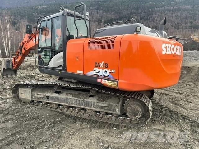 Hitachi ZX 210 LC-6 حفارات زحافة