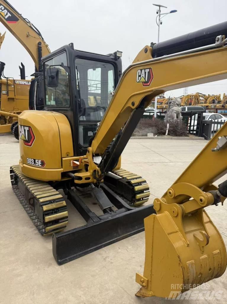 CAT 303.5 E حفارات صغيرة أقل من 7 طن (حفارات صغيرة)