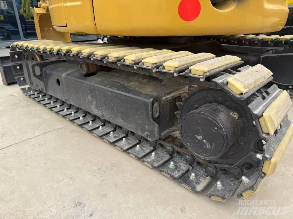CAT 303.5 E حفارات صغيرة أقل من 7 طن (حفارات صغيرة)