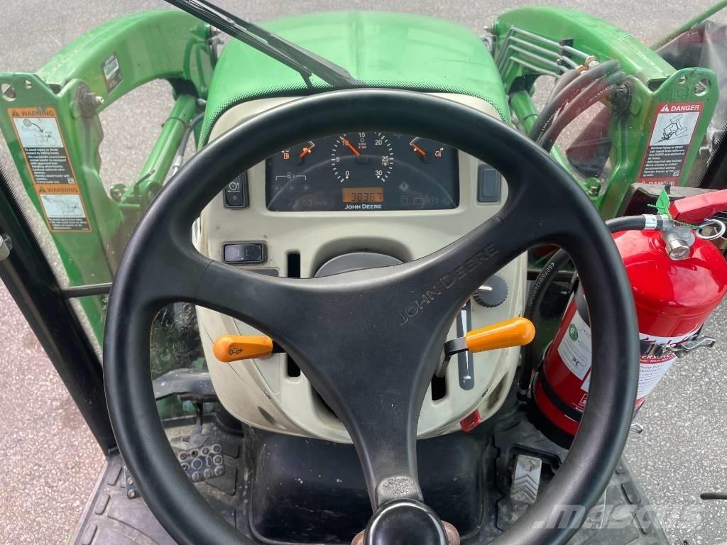 John Deere 3720 جرارات مدمجة