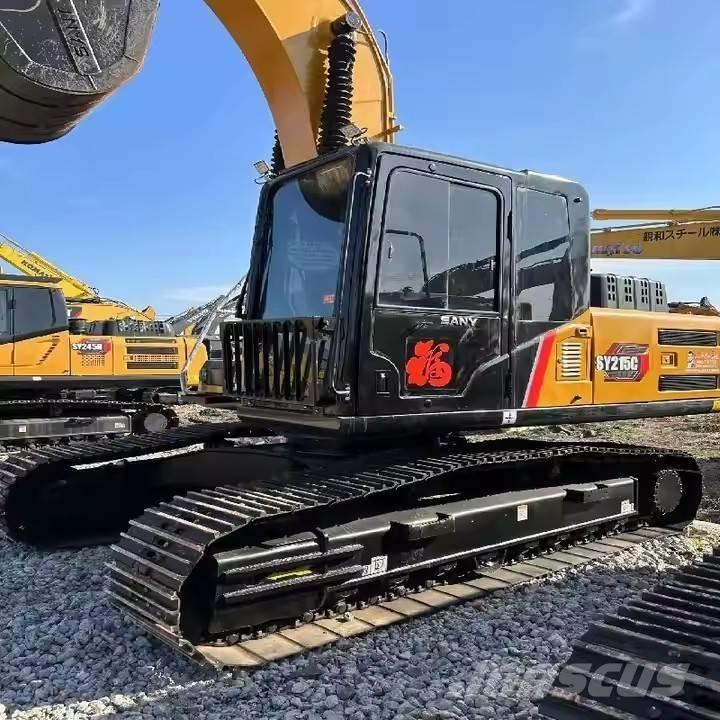 Sany SY 215 C حفارات زحافة