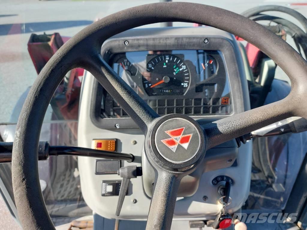 Massey Ferguson 4245 الجرارات