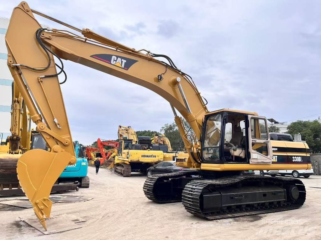 CAT 330 B حفارات زحافة
