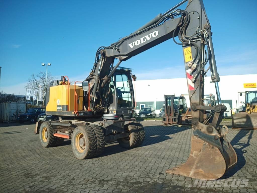 Volvo EWR 150 E حفارات بعجل