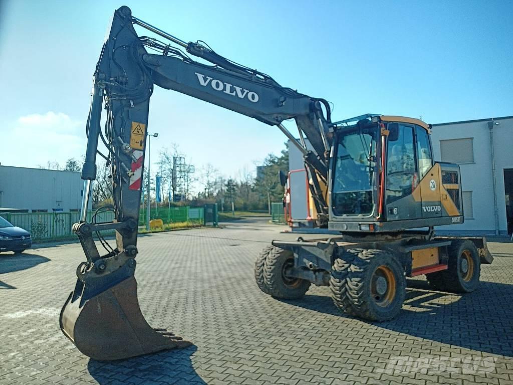 Volvo EWR 150 E حفارات بعجل