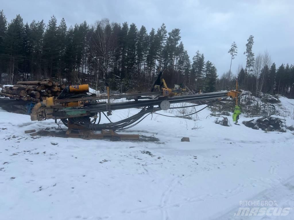 CAT 325 FL CR معدات الثقب السطحي