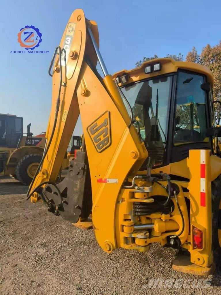 JCB 3 CX لوادر ذات جرافات عكسية