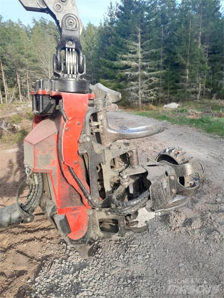 Komatsu C93 رؤوس حصادات