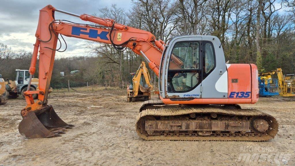 FIAT KOBELCO E135 حفارات زحافة