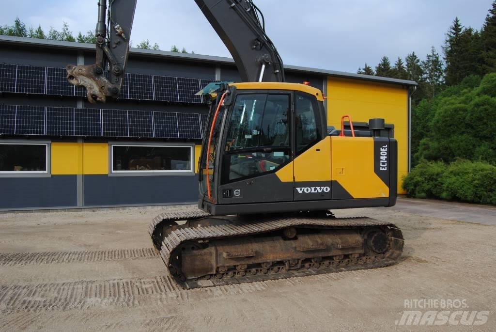 Volvo EC 140 EL حفارات زحافة