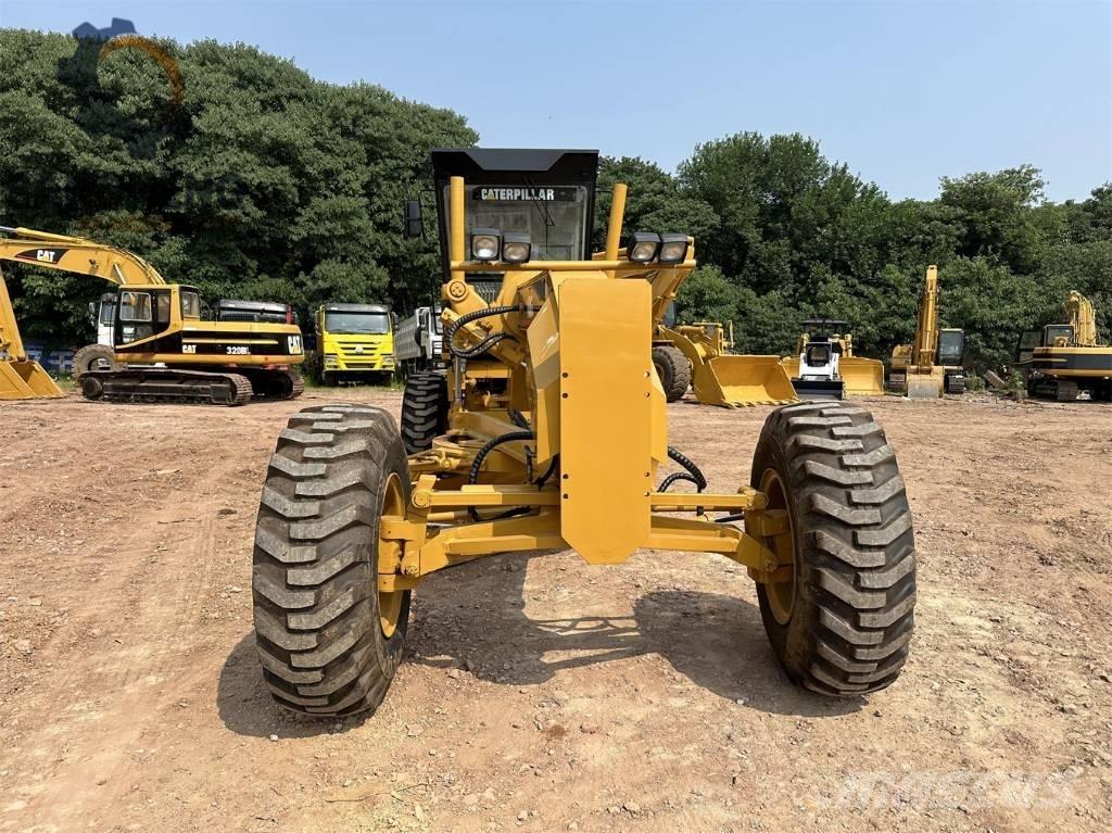 CAT 140G معدات تمهيد الطرق