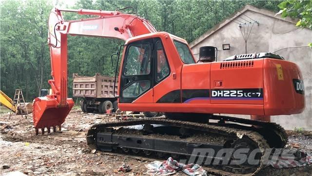 Doosan DH225 حفارات زحافة