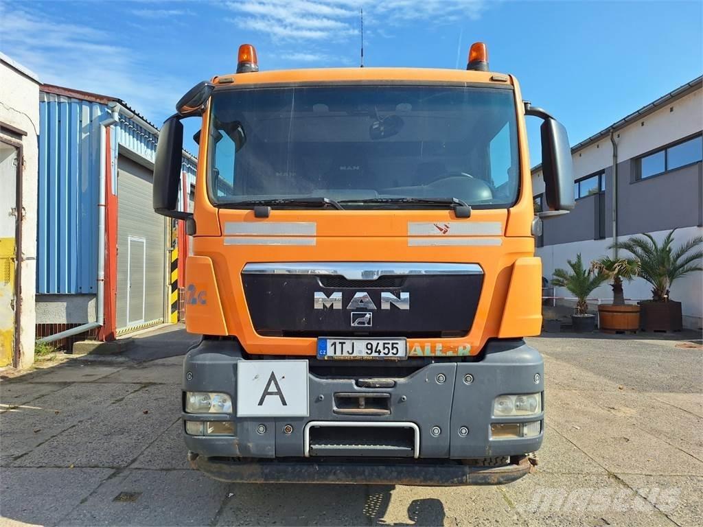 MAN TGS 26.320 6X2 شاحنات بمقصورة وهيكل