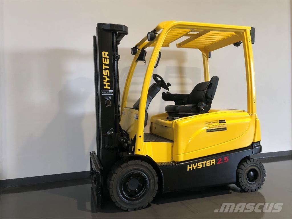 Hyster J2.5XN 717 شاحنات ذات رافعات شوكية تعمل بالكهرباء