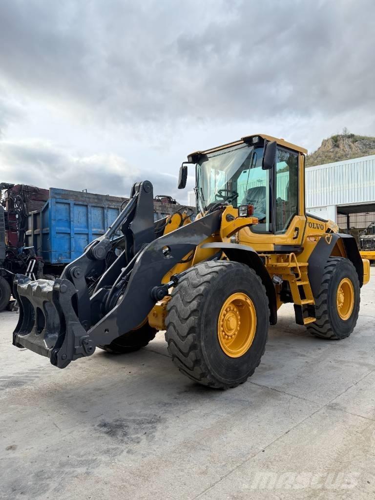 Volvo L 90 F لوادر بعجل
