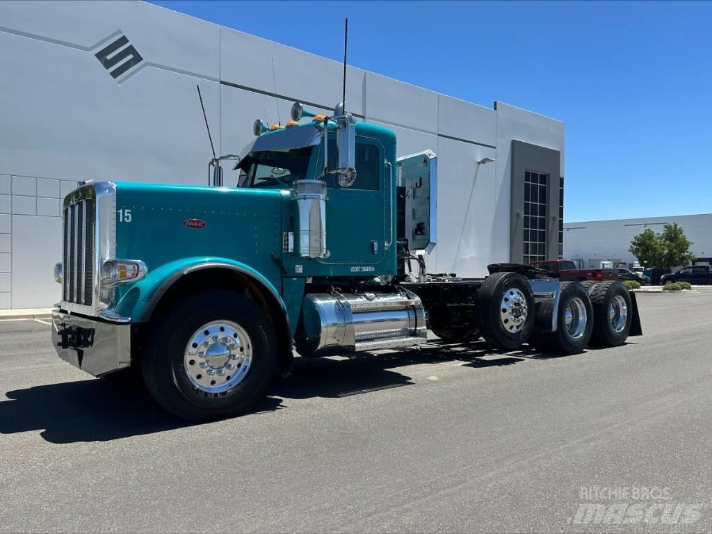 Peterbilt 388 وحدات الجر