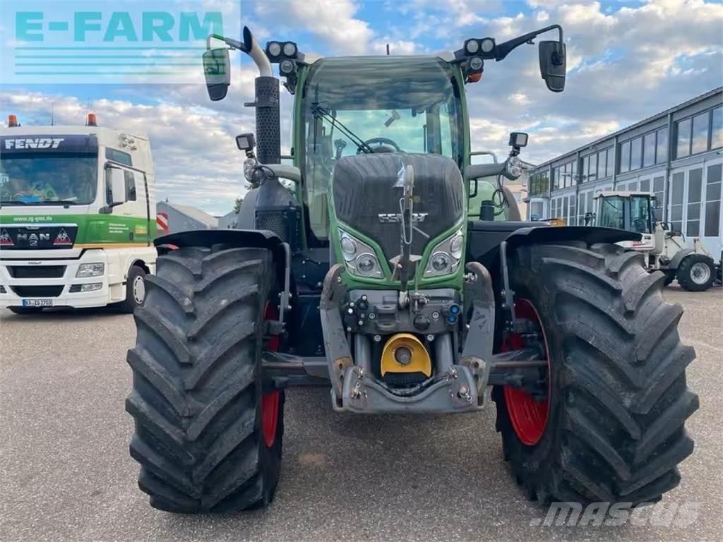 Fendt Vario 718 الجرارات