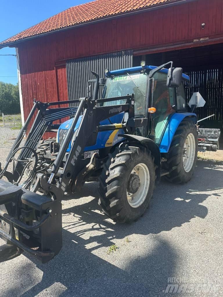 New Holland T 5040 الجرارات