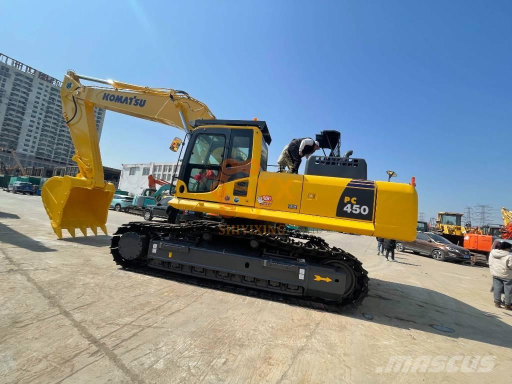 Komatsu PC 450 LC-8 حفارات زحافة