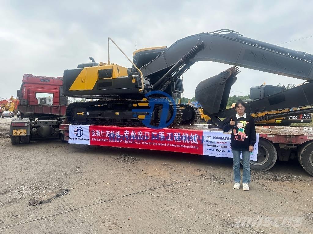Komatsu PC200-7 حفارات زحافة